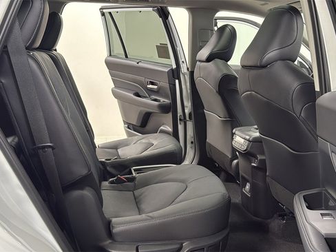 New 2026 Toyota Grand Highlander Platinum image 18