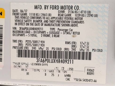 Used 2017 Ford Fusion SE w/ Equipment Group 602A FWD image 40