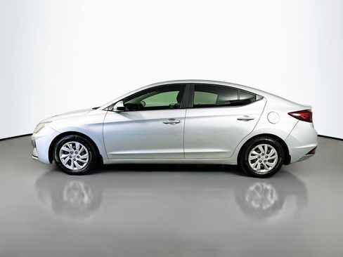 Used 2020 Hyundai Elantra SE image 4