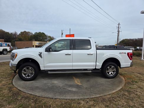 Used 2023 Ford F150 XLT w/ Equipment Group 302A High image 4