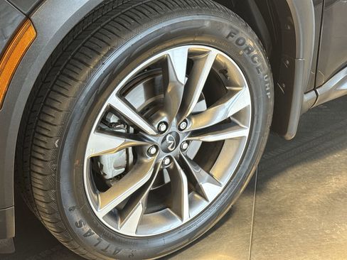 Certified 2023 INFINITI QX60 Luxe w/ Vision Package image 10