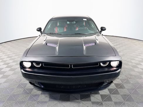 Used 2018 Dodge Challenger R/T w/ Blacktop Package RWD image 2
