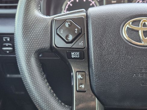 Used 2022 Toyota 4Runner TRD Off-Road AWD/4WD image 24