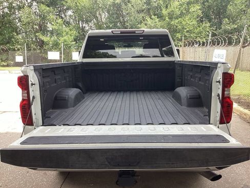 Used 2020 Chevrolet Silverado 2500 LT AWD/4WD image 9
