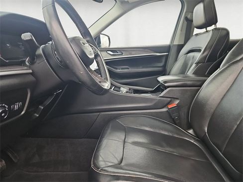 Used 2021 Jeep Grand Cherokee L Limited image 9