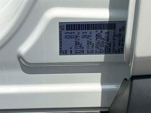 Used 2023 Nissan Rogue SV image 31