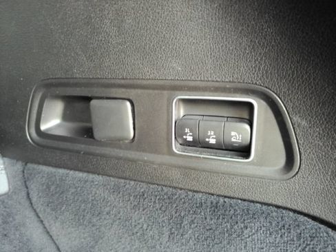 Used 2020 Mercedes-Benz GLS 450 4MATIC image 28