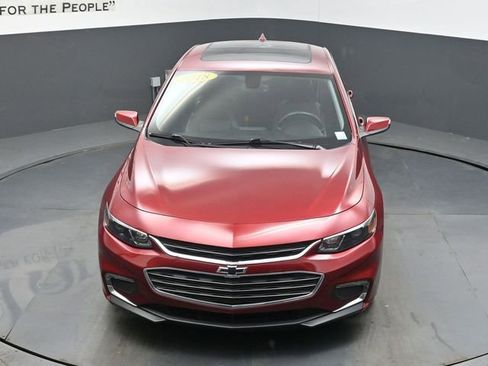 Used 2018 Chevrolet Malibu LT w/ Leather Package FWD image 57