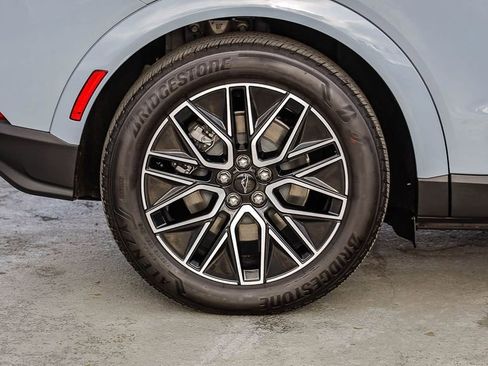 Used 2025 Ford Mustang Mach-E Premium RWD image 12