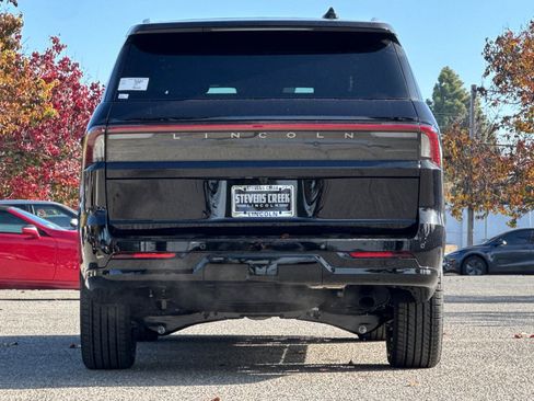New 2025 Lincoln Navigator Black Label image 6