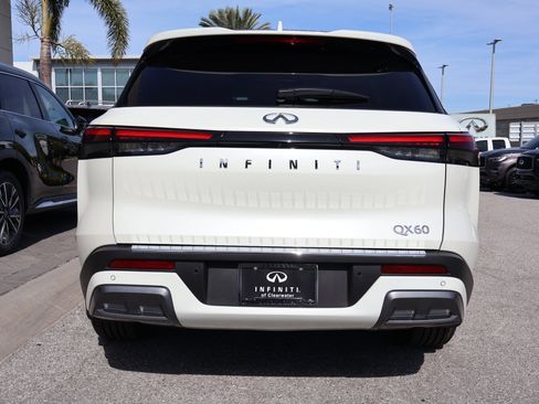 Certified 2023 INFINITI QX60 Sensory w/ Cargo Package image 8