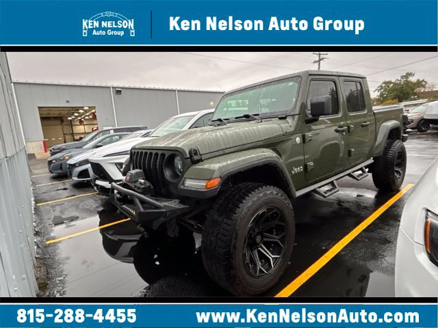 Used 2021 Jeep Gladiator Overland w/ Popular Equipment Package AWD/4WD image 1