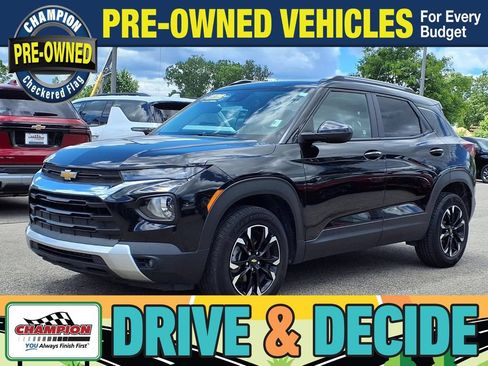 Used 2021 Chevrolet TrailBlazer LT w/ Convenience Package AWD/4WD image 1