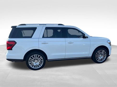 Used 2022 Ford Expedition Limited AWD/4WD image 6