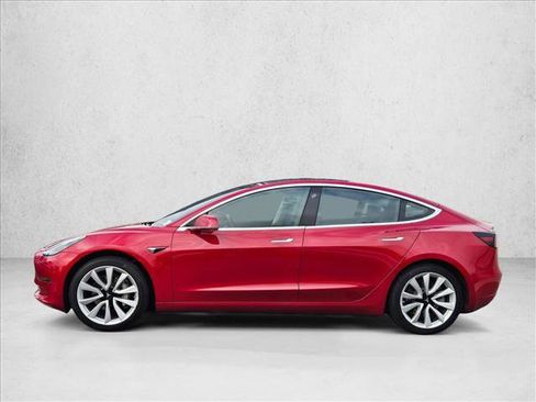 Used 2018 Tesla Model 3 Long Range image 3