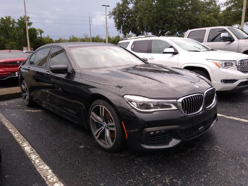 Used 2019 BMW 750i w/ Executive Package RWD image 1