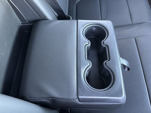 Used 2022 GMC Sierra 2500 SLT w/ SLT Premium Package image 21