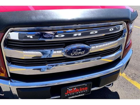Used 2017 Ford F150 Lariat w/ Equipment Group 502A Luxury AWD/4WD image 32