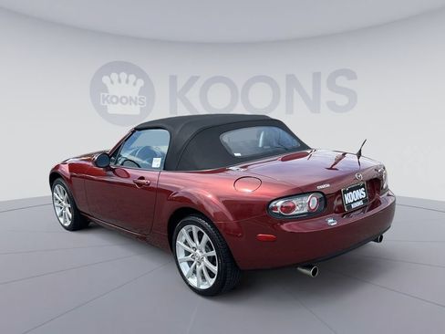 Used 2008 MAZDA MX-5 Miata Touring RWD image 4