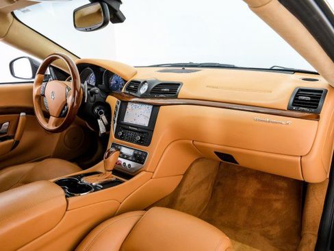 Used 2011 Maserati GranTurismo S RWD image 10