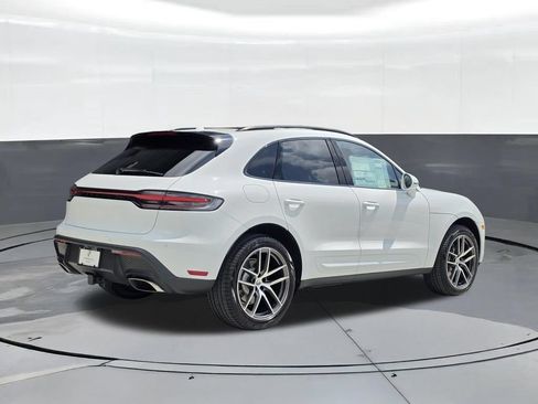 New 2026 Porsche Macan AWD/4WD image 8