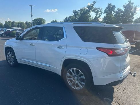 Used 2019 Chevrolet Traverse Premier w/ Driver Confidence II Package FWD image 6