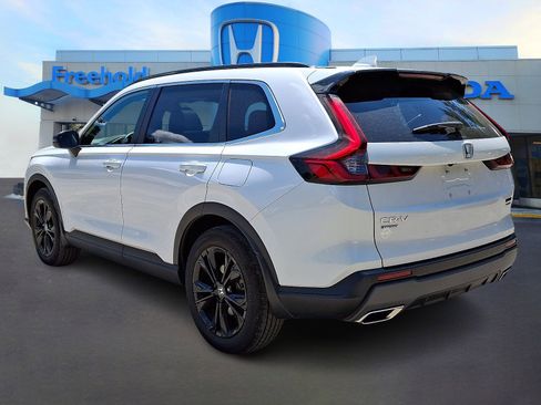 Used 2023 Honda CR-V Sport Touring image 4