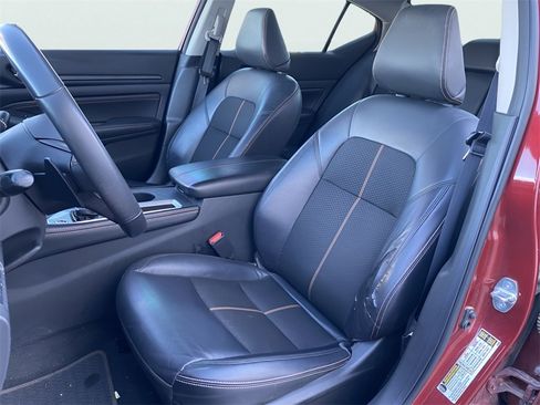 Used 2022 Nissan Altima 2.5 SR image 13