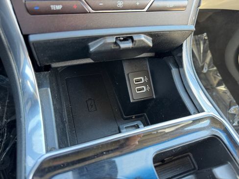 Used 2020 Ford Edge Titanium w/ Equipment Group 301A AWD/4WD image 24
