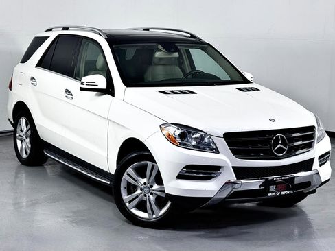 Used 2015 Mercedes-Benz ML 350 ML350 4MATIC w/ Premium 1 Package image 3