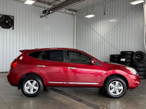 Used 2013 Nissan Rogue S w/ Special Edition Pkg AWD/4WD image 2