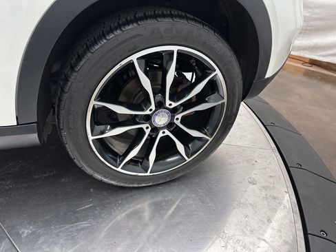 Used 2017 Mercedes-Benz GLA 250 image 34