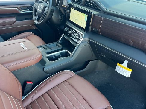 New 2026 GMC Sierra 3500 Denali Ultimate AWD/4WD image 12