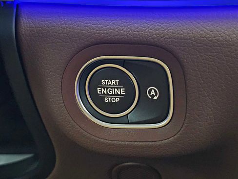 New 2026 Mercedes-Benz GLS 580 4MATIC image 32