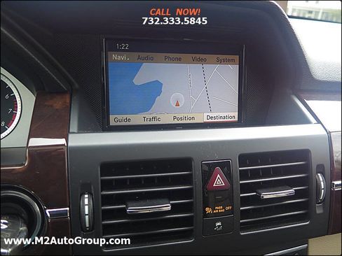 Used 2011 Mercedes-Benz GLK 350 4MATIC image 16