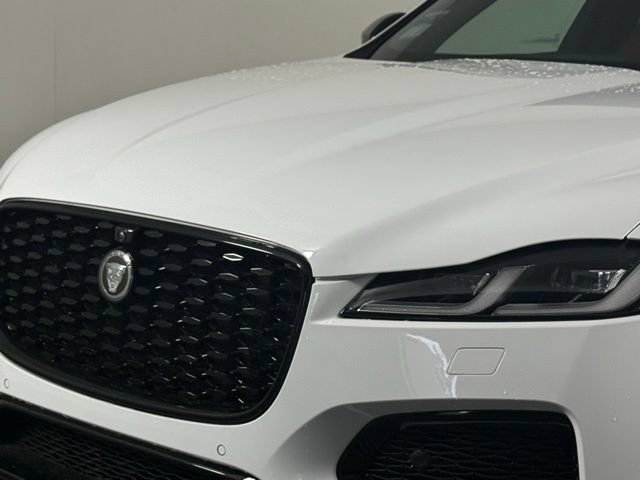 Used 2026 Jaguar F-PACE R-Dynamic S AWD/4WD image 12