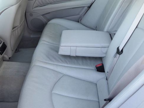 Used 2004 Mercedes-Benz E 500 Sedan image 36