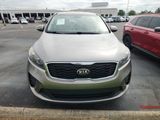 Used 2019 Kia Sorento LX image 2