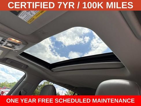 Used 2023 Toyota Highlander XLE FWD image 16