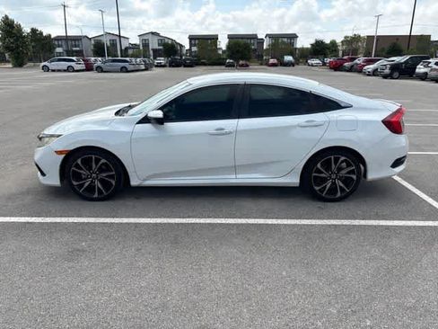 Used 2020 Honda Civic Sport image 2