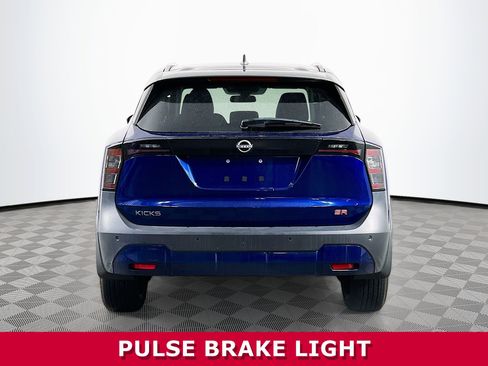 Certified 2025 Nissan Kicks SR image 26