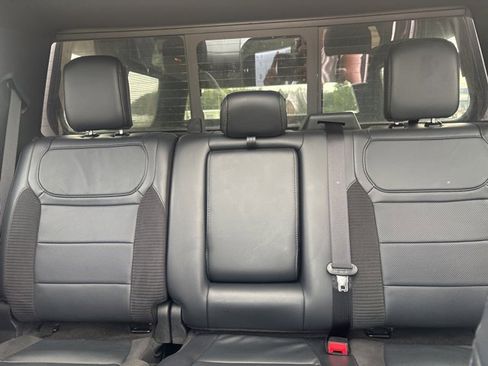 Used 2023 Ford F150 Raptor image 27