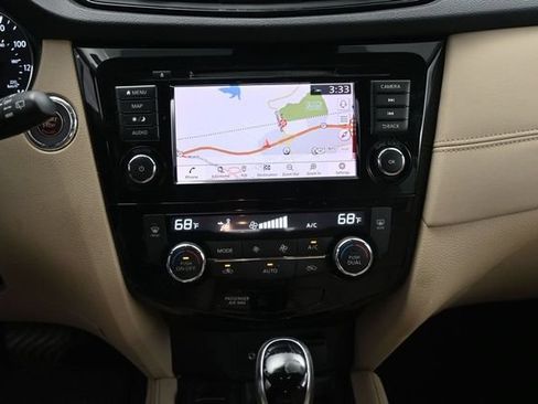 Used 2019 Nissan Rogue SL w/ Premium Package AWD/4WD image 34