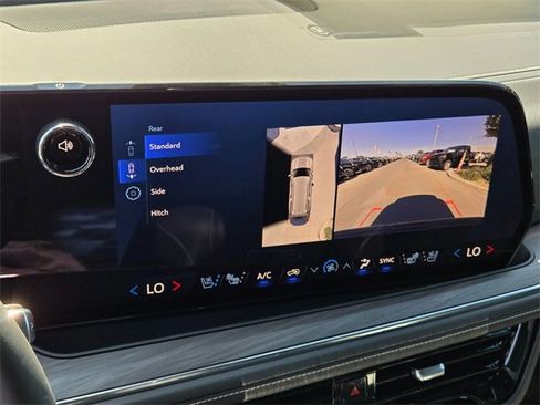 New 2025 Chevrolet Suburban Premier image 12