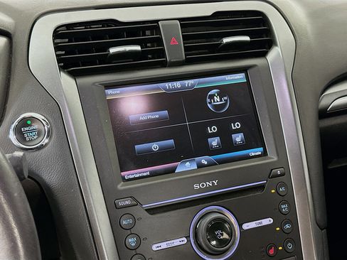 Used 2016 Ford Fusion Titanium FWD image 19