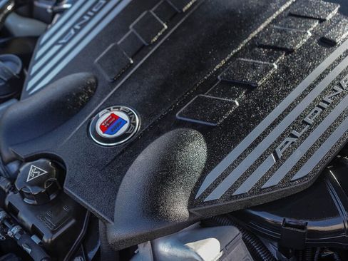 Used 2012 BMW ALPINA B7 image 34