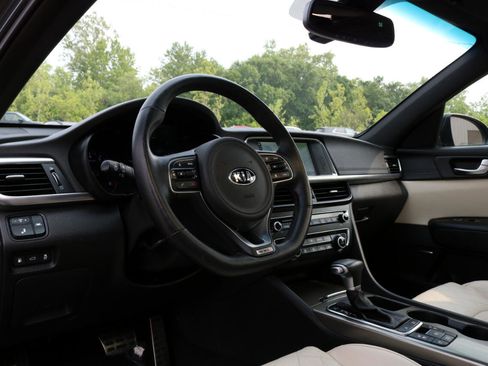 Used 2016 Kia Optima SX image 23