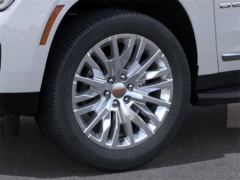New 2026 GMC Yukon XL Denali image 9
