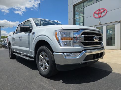 Used 2022 Ford F150 XLT w/ Equipment Group 301A Mid AWD/4WD image 43