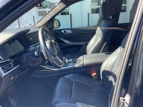 Used 2020 BMW X7 M50i w/ Dynamic Handling Package image 3